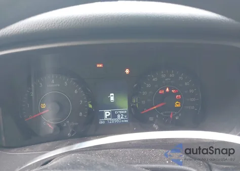 2015 Toyota Sienna Le z USA, uszkodzony, nr VIN 5TDKK3DC8FS632906